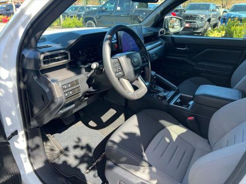 Certified 2024 Toyota Tacoma TRD Off-Road AWD/4WD image 12