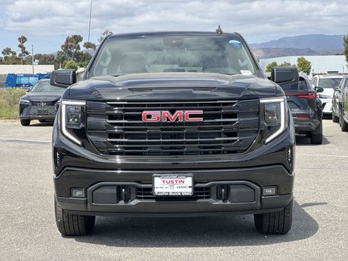 New 2026 GMC Sierra 1500 Elevation AWD/4WD image 2