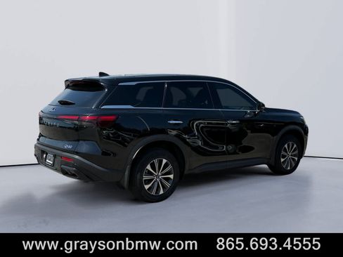 Used 2024 INFINITI QX60 Pure AWD/4WD image 3