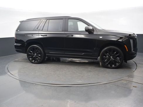 Certified 2026 Cadillac Escalade Platinum Sport w/ LPO, ONYX Package image 7