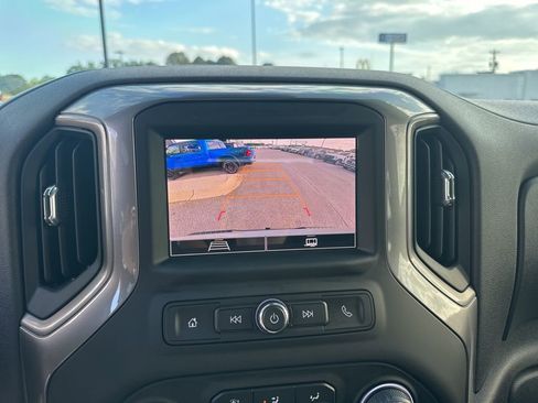 Used 2025 Chevrolet Silverado 1500 Custom Trail Boss w/ LPO, Dark Essentials Package image 23