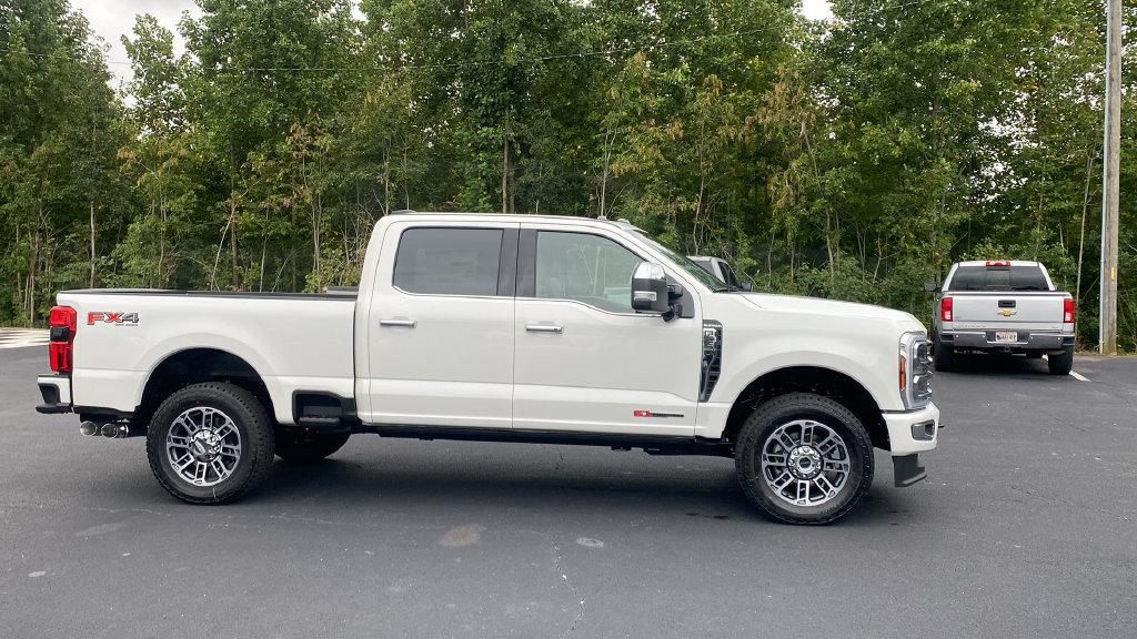 New 2027 Ford F250 Platinum w/ Platinum Plus Package AWD/4WD image 4