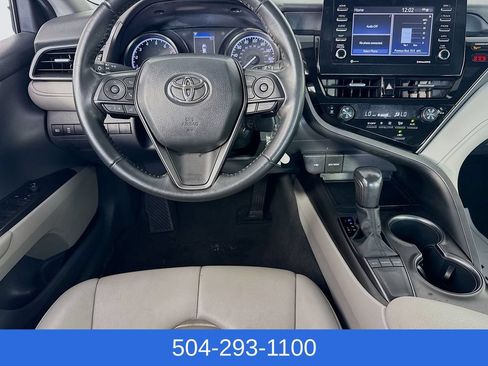 Used 2023 Toyota Camry SE FWD image 22