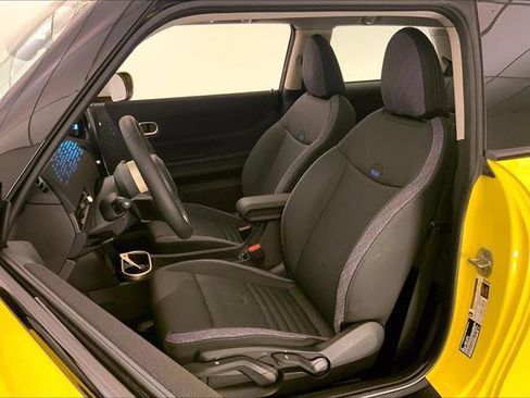 Certified 2025 MINI Cooper S image 13