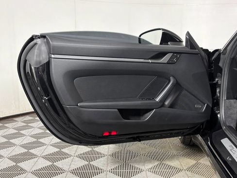 Used 2025 Porsche 911 Carrera image 14