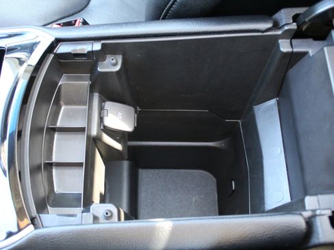 Used 2019 Ford Edge Titanium w/ Equipment Group 301A image 40