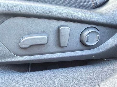 Used 2025 Subaru Forester Touring AWD/4WD image 20