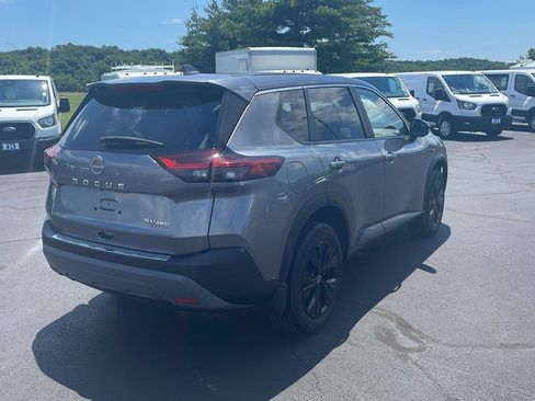 Used 2023 Nissan Rogue SV AWD/4WD image 5