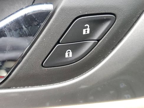 Used 2023 Chevrolet Traverse LS w/ Safety Package image 24