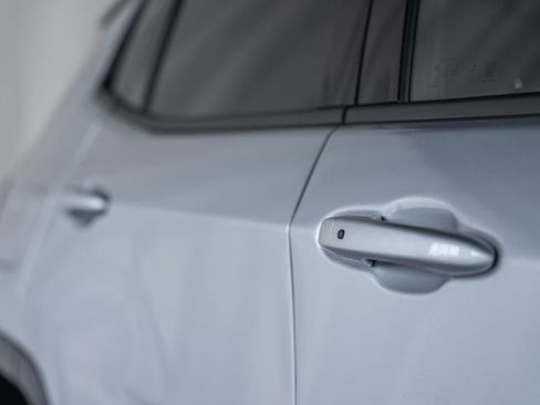 New 2025 Jeep Compass Limited w/ Sun & Sound Group image 14