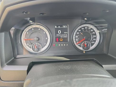 Used 2022 RAM 1500 Classic SLT AWD/4WD image 33