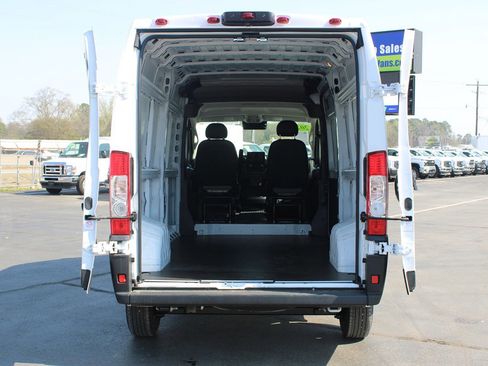 Used 2023 RAM ProMaster 2500 w/ Premium Convenience Group (B) image 14
