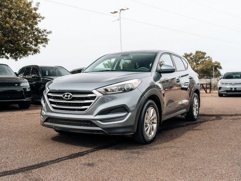 Used 2018 Hyundai Tucson SE FWD image 3