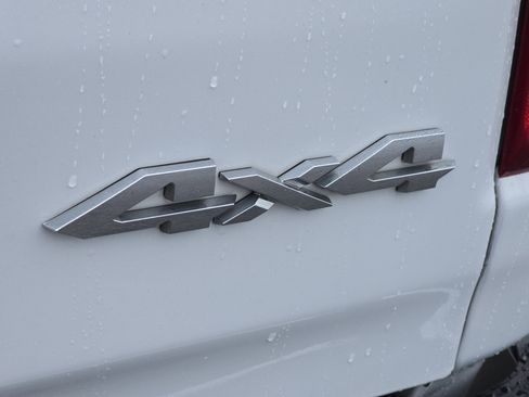 Used 2021 RAM 1500 Big Horn image 6