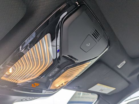 Used 2019 BMW 530i image 24