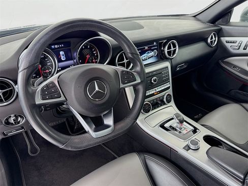 Used 2020 Mercedes-Benz SLC 300 SLC 300 image 4