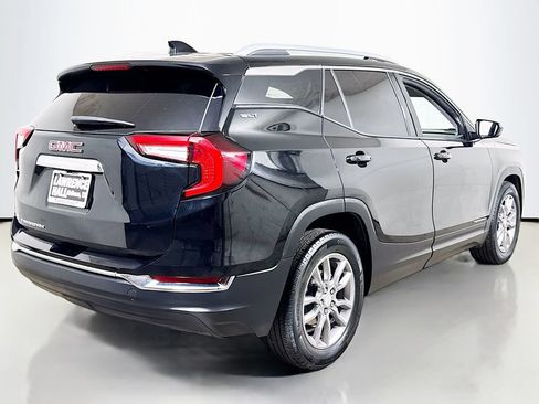 Certified 2022 GMC Terrain SLT w/ Infotainment Package II FWD image 4