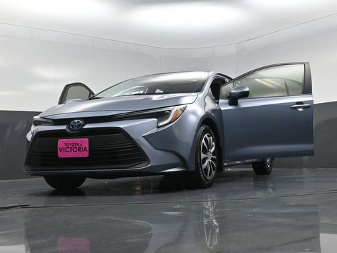 Used 2024 Toyota Corolla LE image 27