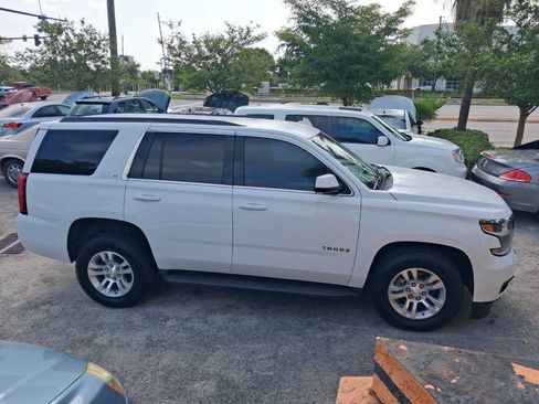 Used 2017 Chevrolet Tahoe LT RWD image 4