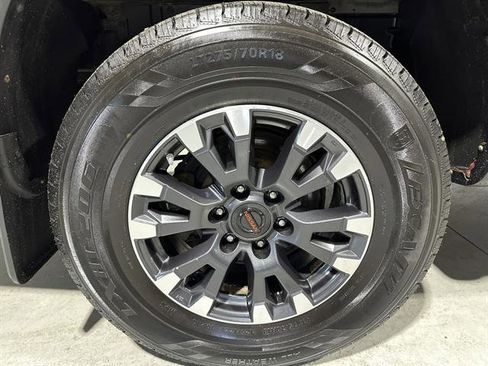 Used 2021 Nissan Titan PRO-4X w/ Pro-4x Convenience Package image 10