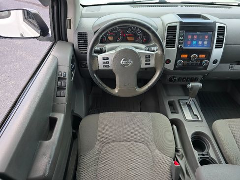 Used 2019 Nissan Frontier SV w/ Value Truck Package AWD/4WD image 19