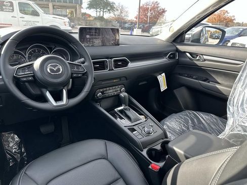 New 2025 MAZDA CX-5 AWD 2.5 S w/ Preferred Package image 2