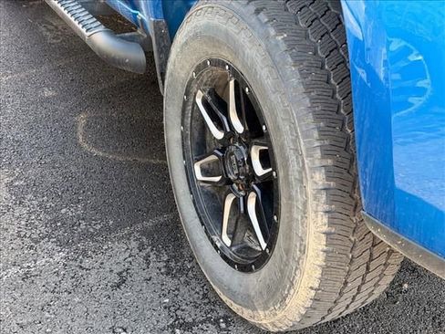 Used 2023 Chevrolet Silverado 1500 RST w/ Z71 Off-Road Package image 21