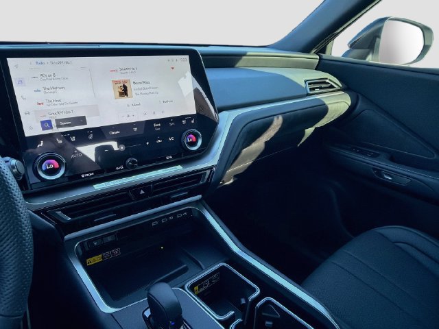 New 2026 Lexus TX 500h AWD w/ Technology Package image 29