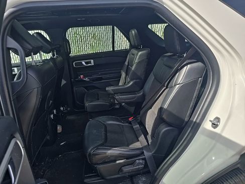 Used 2022 Ford Explorer ST w/ ST Street Pack image 19