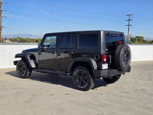 Used 2015 Jeep Wrangler Unlimited Sport w/ Connectivity Group image 6