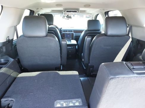 Used 2011 GMC Yukon Denali image 7