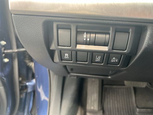 Used 2019 Subaru Outback 2.5i Premium AWD/4WD image 17