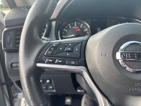 Used 2020 Nissan Rogue SV AWD/4WD image 22