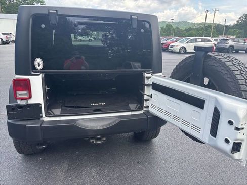 Used 2013 Jeep Wrangler Unlimited Sport AWD/4WD image 18