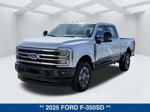 New 2025 Ford F350 King Ranch w/ FX4 Off-Road Package image 8