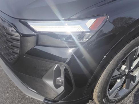 Certified 2025 Audi Q4 e-tron Premium w/ Convenience Package image 8