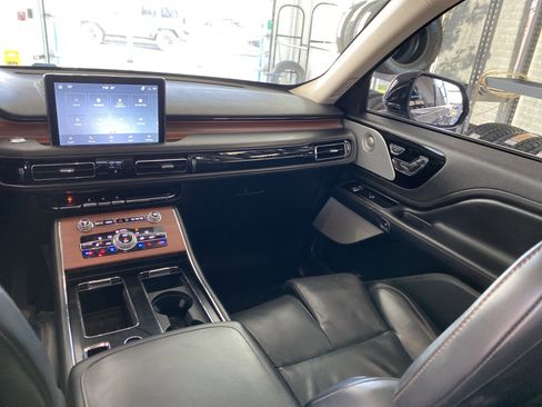 Used 2022 Lincoln Aviator Reserve w/ Equipment Group 201A image 27