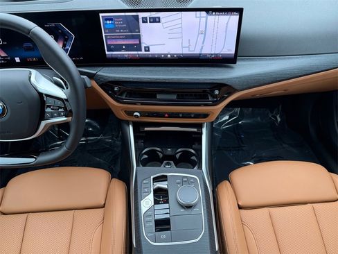 Certified 2025 BMW 330i xDrive 330i xDrive w/ Premium Package image 11