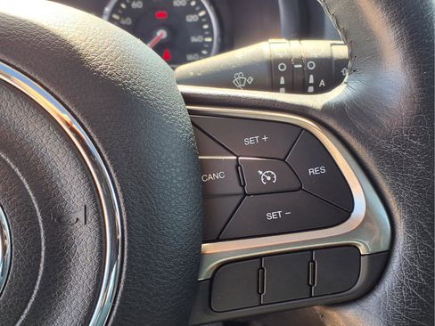 Used 2021 Jeep Renegade Limited w/ Sun & Sound Group image 6