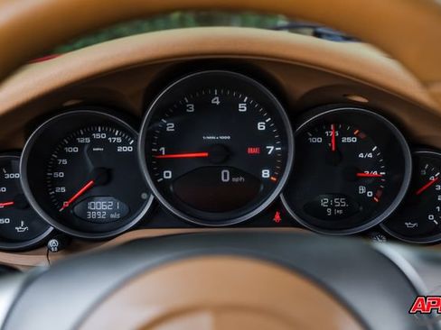 Used 2006 Porsche 911 Carrera RWD image 9