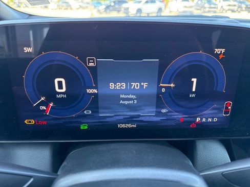 Used 2025 Chevrolet Equinox EV LT w/ Convenience Package FWD image 18