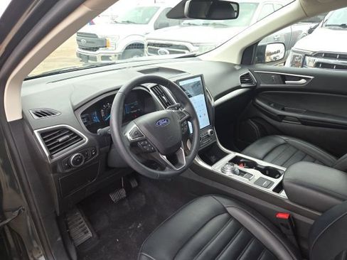 Certified 2024 Ford Edge SEL w/ Convenience Package image 9
