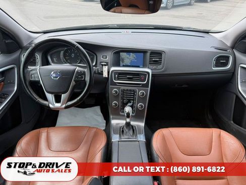 Used 2015 Volvo V60 T5 Cross Country w/ Climate Package AWD/4WD image 10