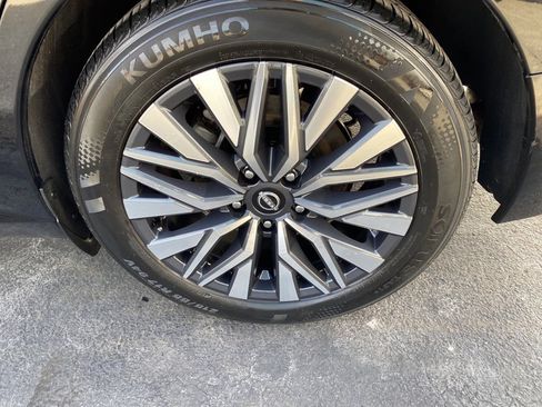 Used 2024 Nissan Altima 2.5 SV image 25