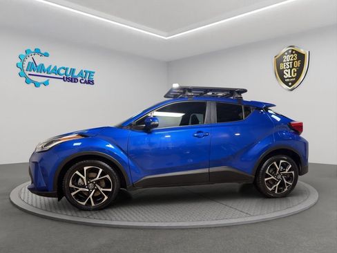 Used 2020 Toyota C-HR XLE FWD image 2