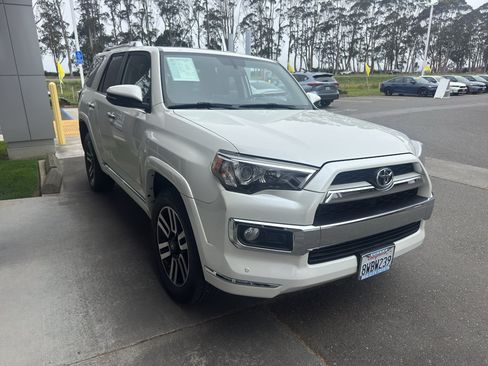 Used 2019 Toyota 4Runner Limited AWD/4WD image 21