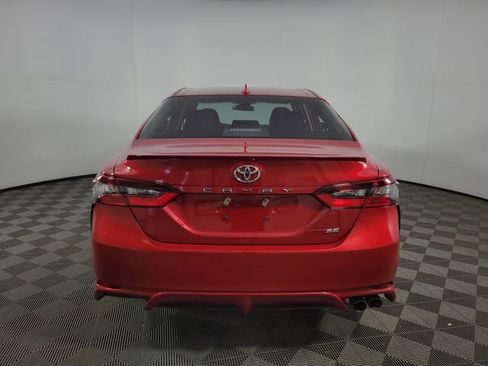 Used 2023 Toyota Camry SE image 7