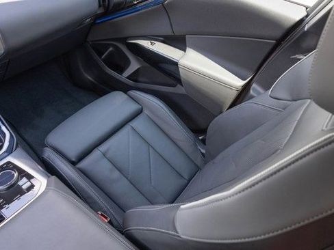 Certified 2025 BMW X3 M50 w/ Premium Package image 27