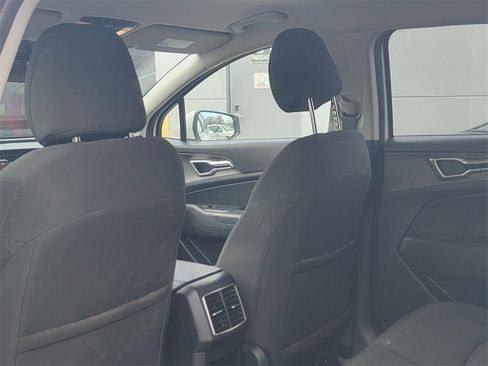 Used 2024 Kia Sportage LX image 12