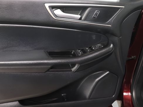Used 2019 Ford Edge SEL w/ Equipment Group 201A AWD/4WD image 23